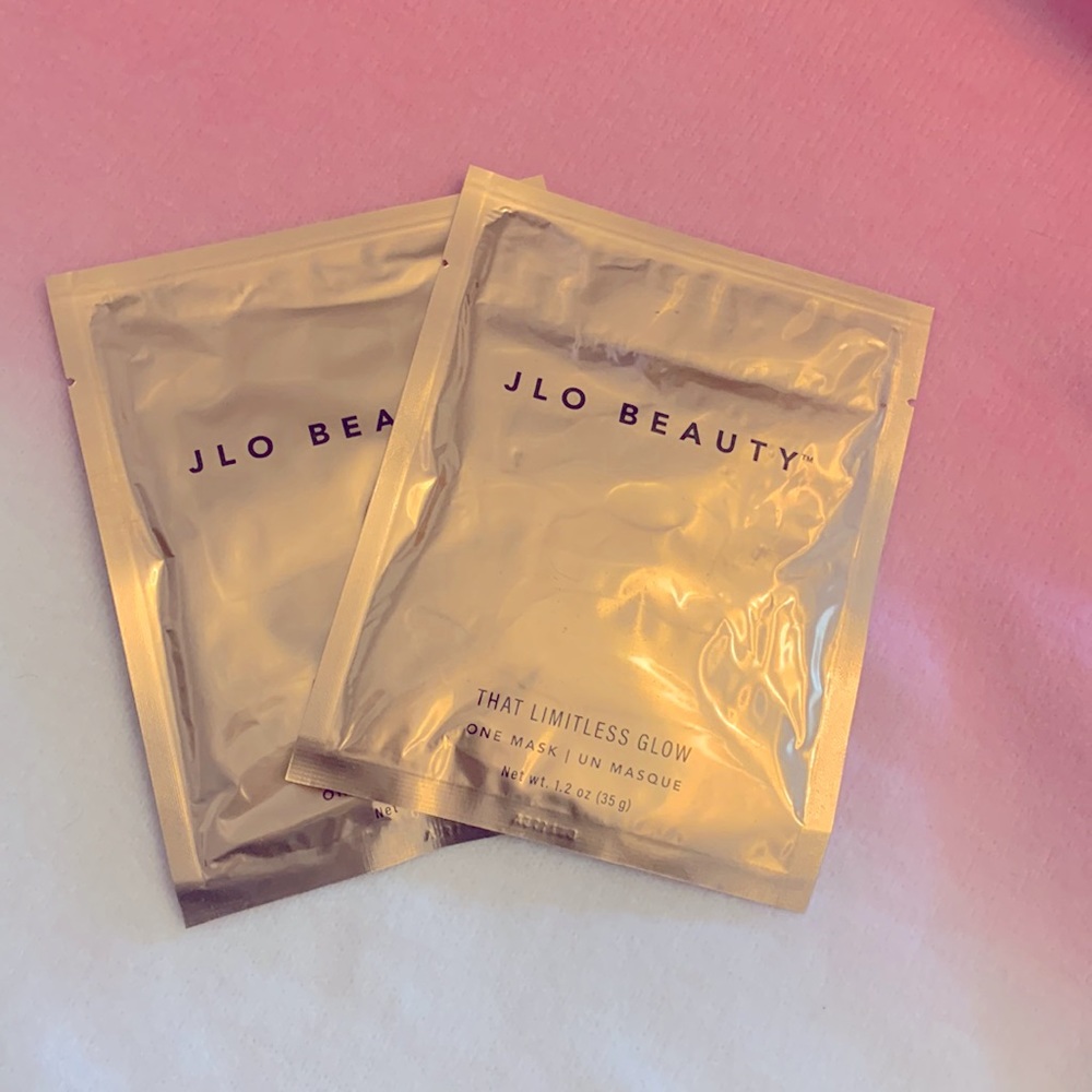 THAT LIMITLESS GLOW™
Sheet Mask set of 2